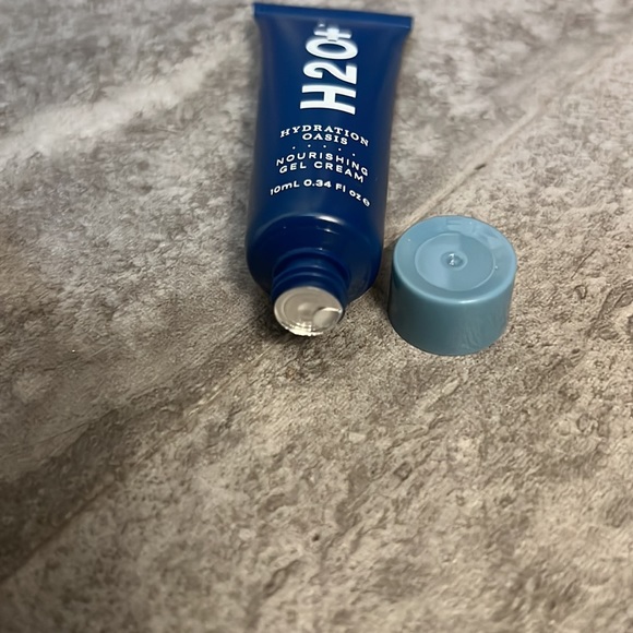 H20+ hydration Oasis Nourishing Gel Serum 10 ml - Picture 4 of 4